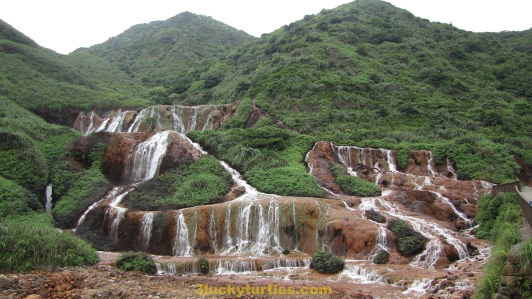 A waterfall in Jinguashi, Taipei City. Image for post A waterfall in Jinguashi, Taipei City.